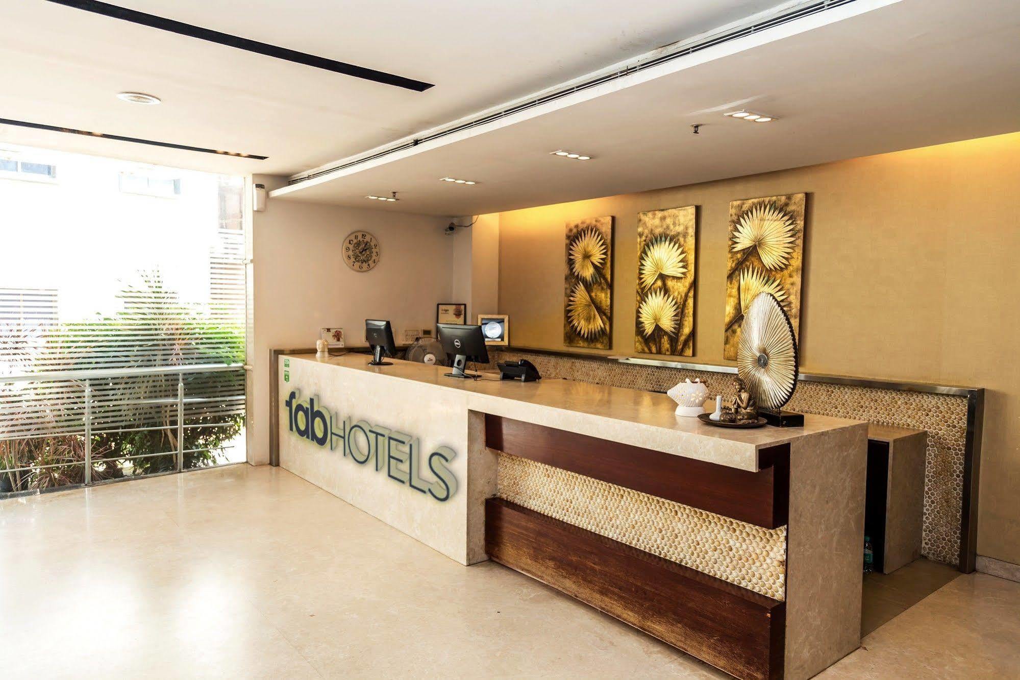 Lotus Park Hotel Bangalore Exterior foto